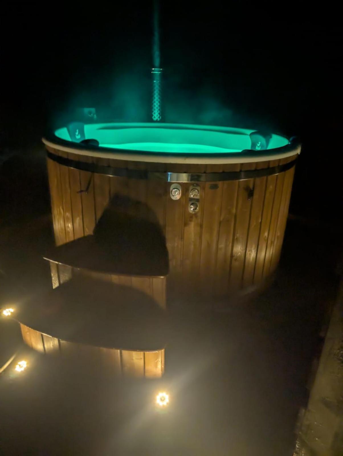 Caplor Glamping & Lodges 헤리퍼드 외부 사진